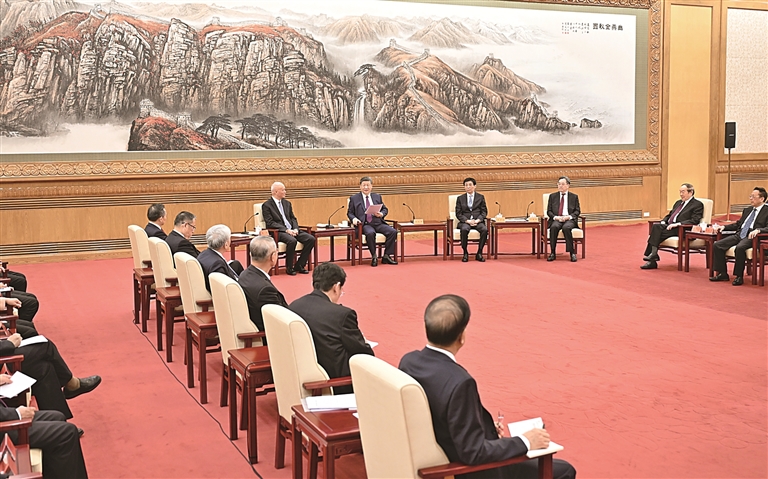 习近平同党外人士共迎新春